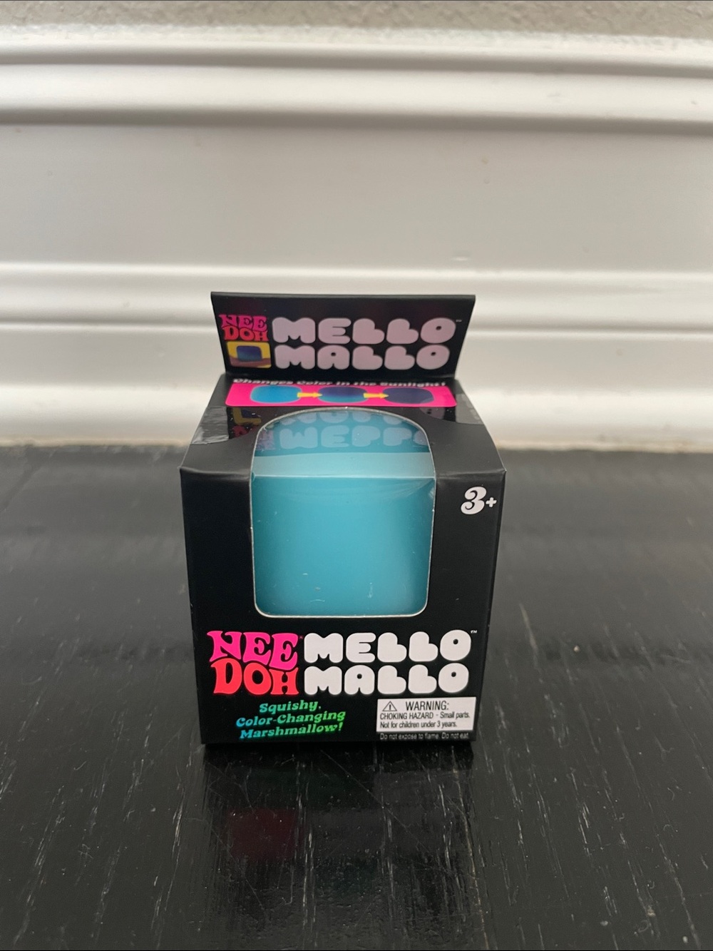 NeeDoh Mello Mallo Color-Changing Fidget Toy - blue